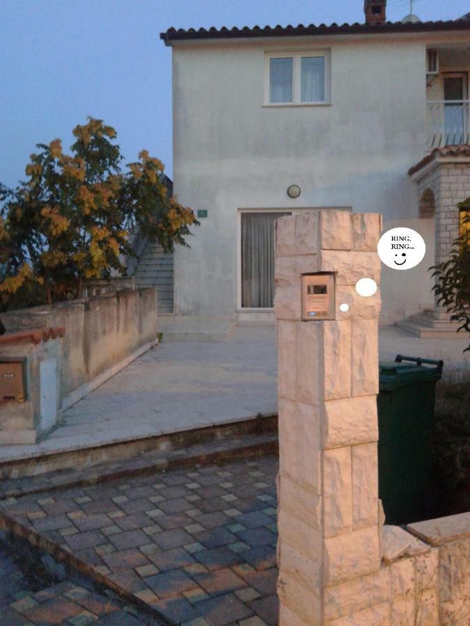Apartments Mamic 普拉 外观 照片